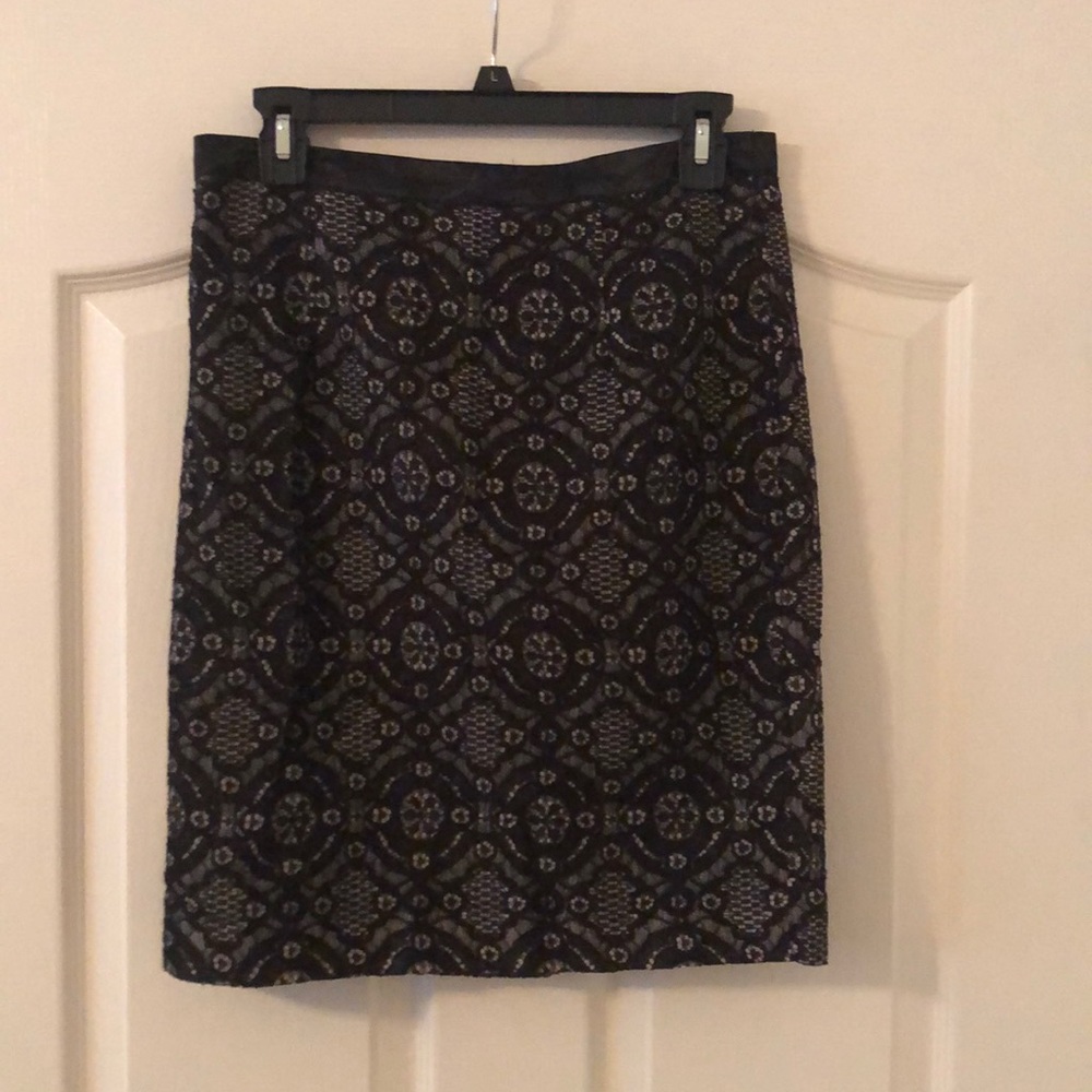 Lace pencil skirt